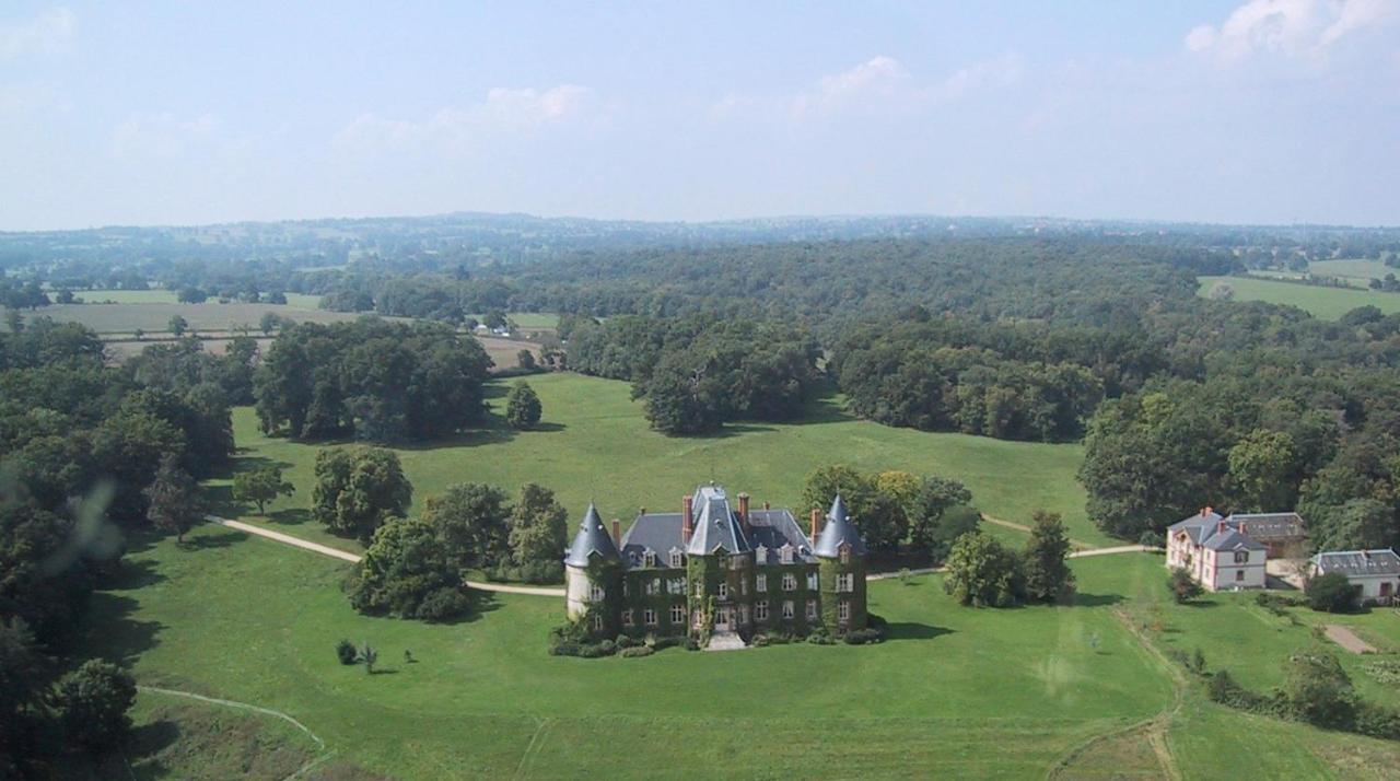 Chateau De Bostz Besson 外观 照片